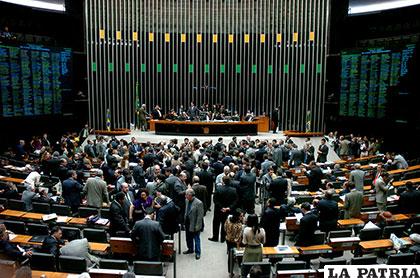 Congreso brasileño que definirá la situación de la presidenta Dillma Rousseff /davidromerovara.com.mx   
