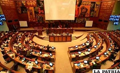 La Asamblea Nacional de Ecuador aprobó paquete de enmiendas constitucionales /runrun.es