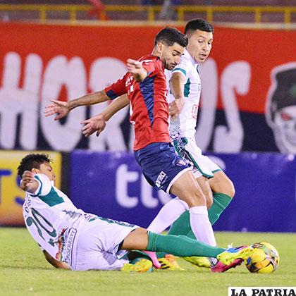 Fue empate 1-1 en el partido de ida en Cochabamba el 11/09/2015