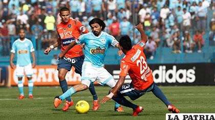La acción del partido en el que venció Cristal a César Vallejo