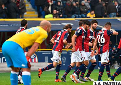 Bolonia le pasó por encima al Nápoles (3-2)