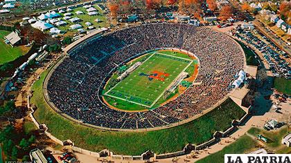 El estadio Rose Bowl Stadium de los Ángeles