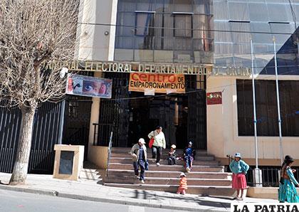 Autoridades del TEDO cuestionan accionar de miembros del Comité Electoral de Coteor