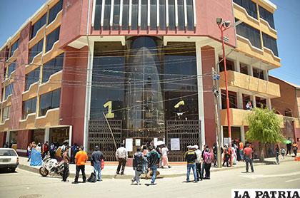 El edificio de Derecho ayer estuvo cerrado