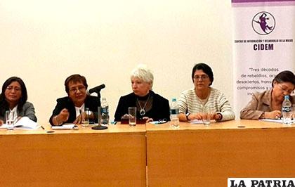 Fundadoras del Cidem al cerrar su ciclo de trabajo en beneficio de las mujeres /ANF