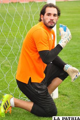Felipe Gomes arquero de San José