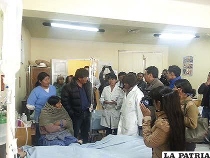 Primera inspección que realizó el gobernador Víctor Hugo Vásquez al nosocomio