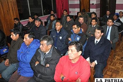 Socios del club, exigen reunión para conocer la situación de la institución
