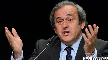 Michel Platini fue suspendido por 8 años