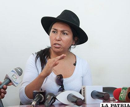 La ministra de Comunicación, Marianela Paco, contra los vocales del Tribunal 
Electoral /ABI