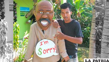 El muñeco del presentador de Miss Universo Steve Harvey 