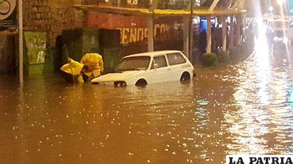 Una intensa lluvia cayó anoche en La Paz /Facebook
