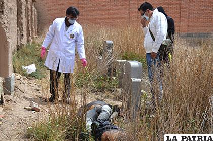 El forense Quispe explica las particularidades que observó en los cadáveres