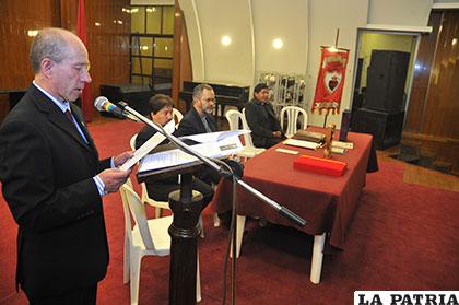 El director nacional de la Asociación de Pioneros del Sagrado Corazón de Abstinencia Total, Germán Mazuelo Leytón, durante el acto