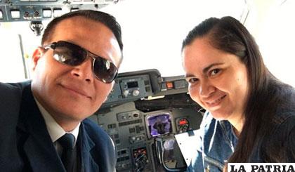 El piloto Miguel Quiroga, junto a su esposa Daniela Pinto /elcolombiano.com