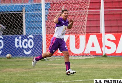 Carlos Saucedo no deja de anotar para Real Potosí /APG