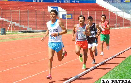 Durante se participación en una competencia nacional en Santa Cruz