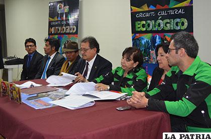 GAMO y Boltur suman fuerzas para promocionar turismo en Oruro
