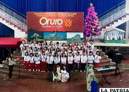 Sociedad Coral Infantil Oruro en el ciclo de conciertos de Navidad /SCIO