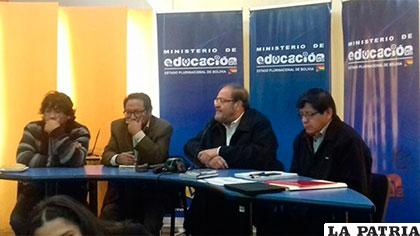 Ministro Roberto Aguilar y sus viceministros /ERBOL