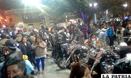 Alrededor de 60 motoqueros participaron en la caravana