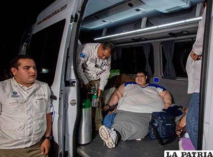 El mexicano pesa 590 kilogramos se someterá a dos intervenciones quirúrgicas para recuperar la salud