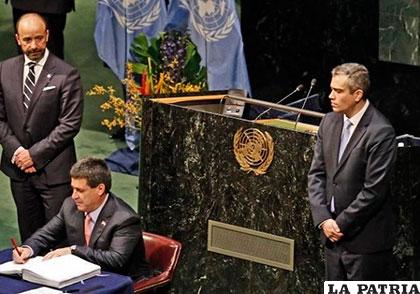 Presidente de Paraguay rubrica acuerdo sobre cambio climático en la ONU