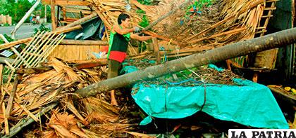 380.000 filipinos fueron evacuados por los daños causados en sus hogares /cloudfront.net