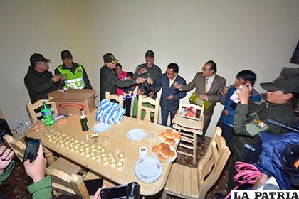 Un brindis por un mejor año para la familia Ancasi