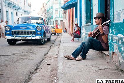 Daniel Deglane en las calles de La Habana, Cuba