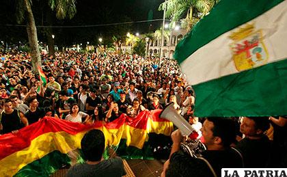 Masiva concentración en la ciudad de Santa Cruz de la Sierra, en rechazo a las Elecciones Judiciales