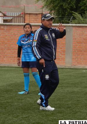 Lamas dirige la selección femenina