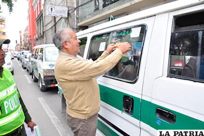 Freddy Gutiérrez, en una de las campañas de concienciación 
sobre el buen trato a los adultos mayores