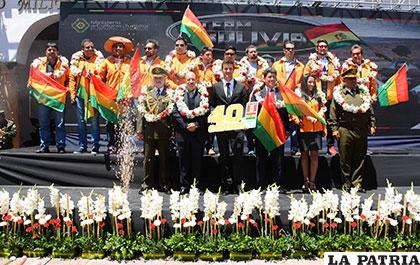 Pilotos bolivianos que participarán en el Rally junto a Mark Coma