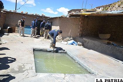 Las casas tenían fosas de agua para lavar el mineral