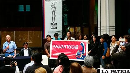 Trabajadores del Cedib protestaron por ataque gestado desde el Gobierno