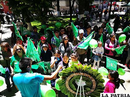 Los demócratas de Oruro en el festejo de su 4º aniversario