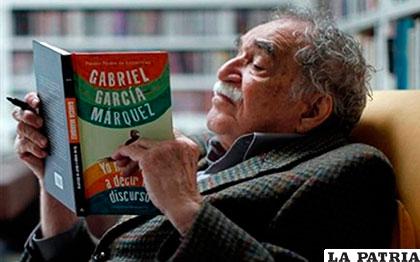Gabriel García Márquez en uno de sus momentos de lectura /24horas.cl/Archivo