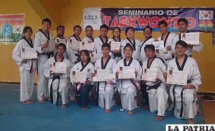 Deportistas que fueron parte de los curso de poomsae