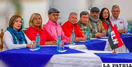 Delegación del ELN en la mesa de diálogo con el gobierno de Colombia