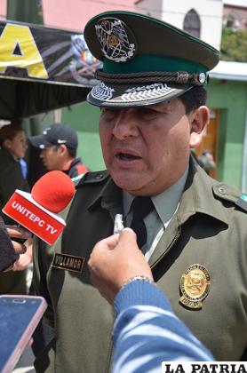 El comandante de Policía, coronel Walter Villamor recomendó a la ciudadanía a no dejarse sorprender por falsos policías