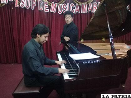 Los pianistas continuarán con su gira por Bolivia