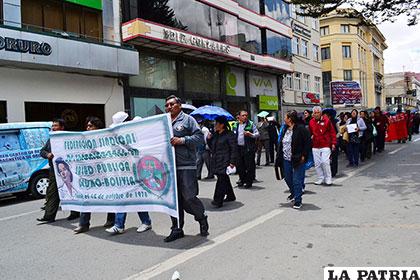 El pedido de las instituciones cívicas es asistir a la marcha de los médicos y respaldar su demanda
