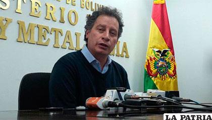 El ministro de Minería y Metalurgia, César Navarro /soldepando.com