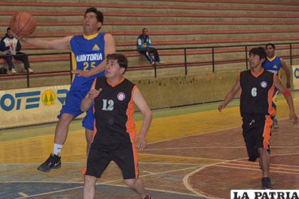 El torneo de básquetbol y voleibol en receso por fiestas de fin de año
