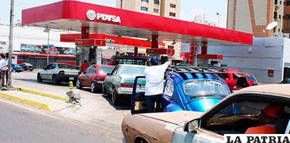 Con las mayores reservas de petróleo, Venezuela enfrenta escasez de gasolina