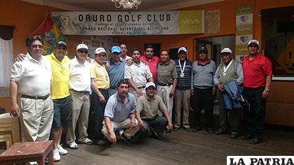 Socios que están en contante actividad en el Oruro Golf Club