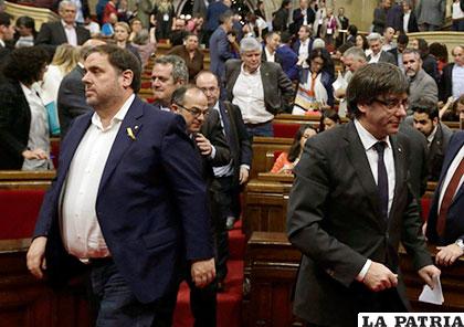 Partidos independentistas catalanes negocian formación de instituciones /codiceinformativo.com