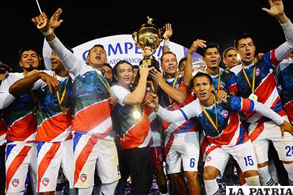 Royal Pari se coronó campeón del segundo torneo Copa Simón Bolívar /APG