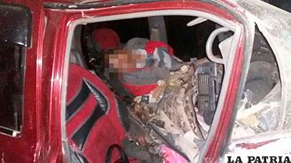 La colisión mató de manera inmediata al conductor y otros pasajeros